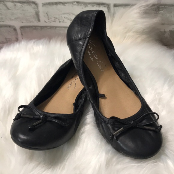 Kenneth Cole Shoes - KENNETH COLE LEATHER FLATS